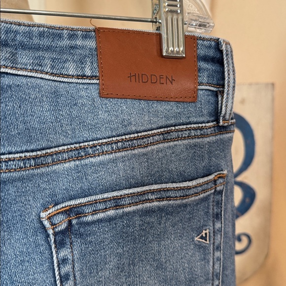 Sz 28 Hidden Distressed Blue Jeans - Picture 6 of 6